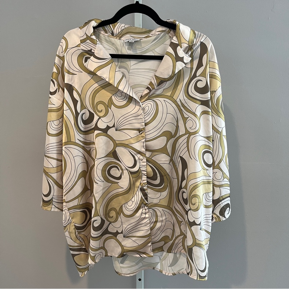 Public Desire top size 12